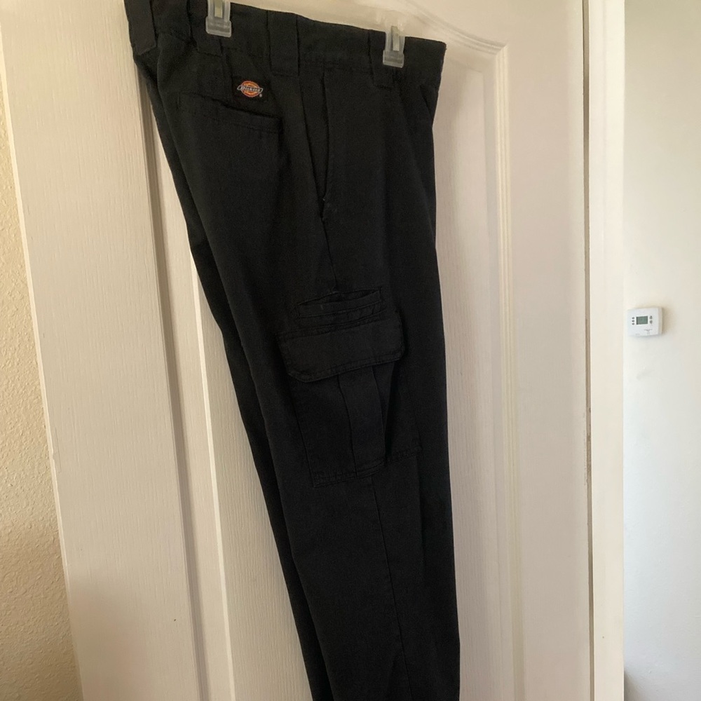 Dickies Flex Cargo Relax Fit Men's Pants Size 30x32 - Black.